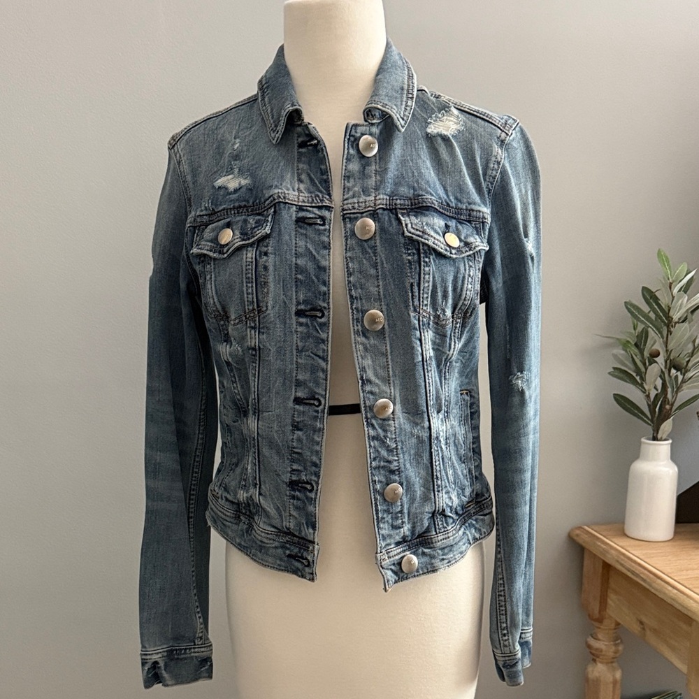 American Eagle Outfitters Light Blue Distressed Jean Jacket - Picture 1 of 4